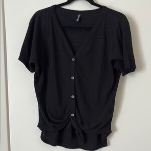 Black Button-Up Short Sleeve Top
